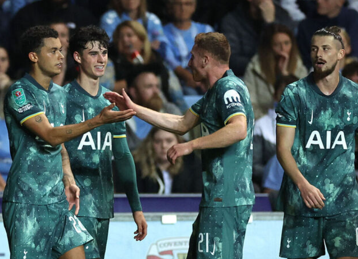 Tottenham Hotspur versloeg Coventry City en bereikte de vierde ronde van de Carabao Cup